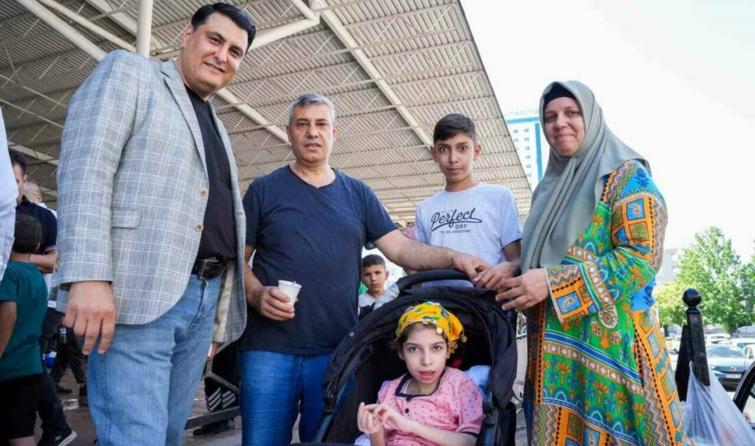 Şehitkamil Belediye Başkanı Umut Yılmaz, Kurban Bayramı öncesi ilçede 15