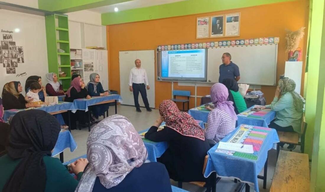 Batman’ın Kozluk ilçesinde Aile Okulu Projesi kapsamında katılımcılara ilk yardım