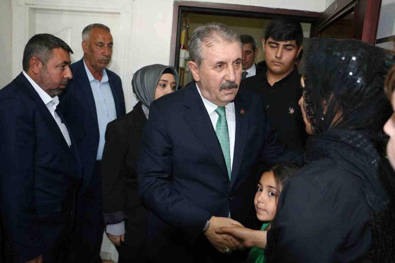 BBP Genel Başkanı Mustafa Destici, Diyarbakır'a gelerek partisinin İl Başkanı