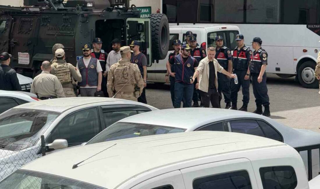 Diyarbakır’da yanmış halde cansız bedenleri bulunan baba-oğul cinayetine ilişkin gözaltına