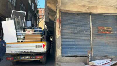 Diyarbakır’ın Bağlar ilçesinde bir esnaf, 2 yıldır kimliği belirsiz kişilerin