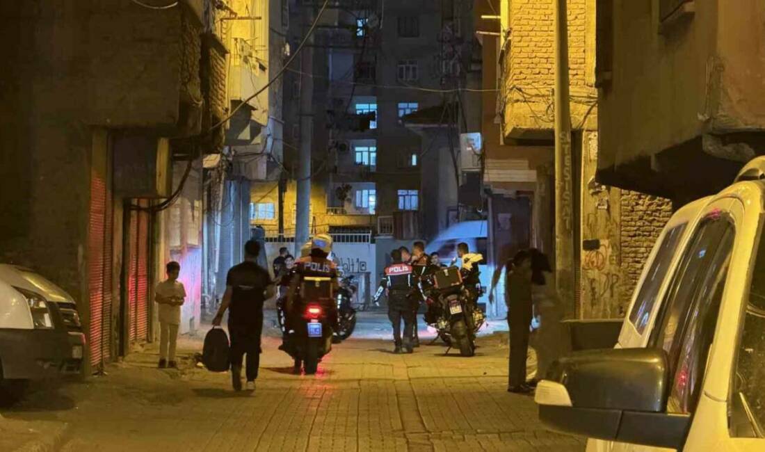 Diyarbakır'ın Bağlar ilçesinde Narkotik Suçlarla Mücadele ekiplerince gerçekleştirilen "Narko-Hançer" operasyonunda