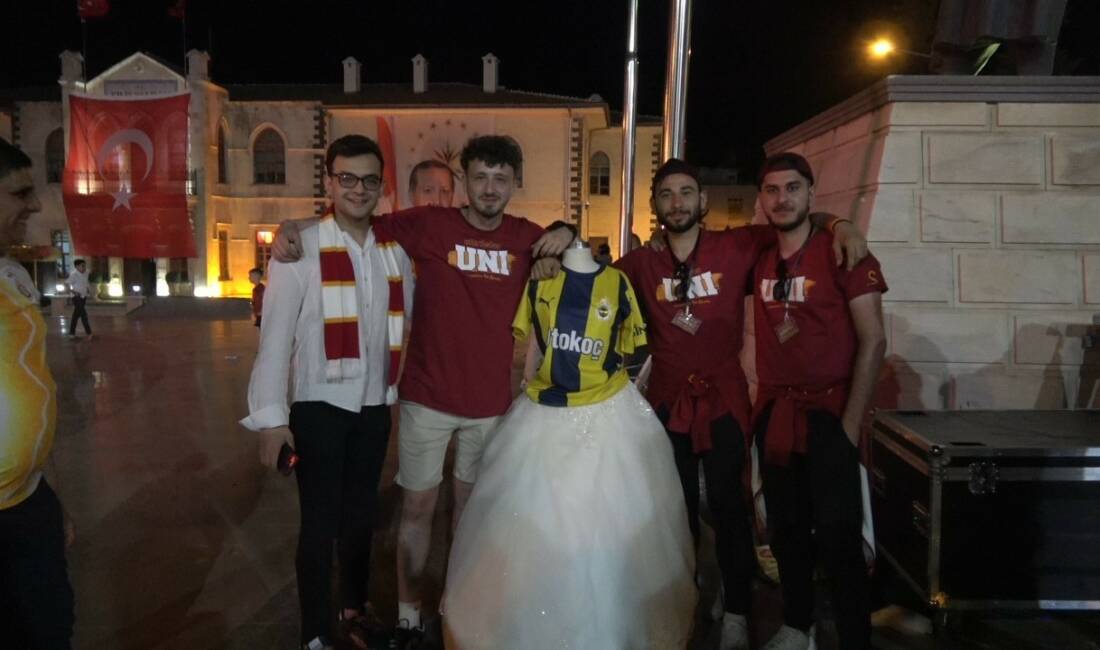 Galatasaray, Trendyol Süper Lig'de şampiyonluğunu ilan ederek 25. kez lig