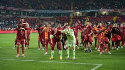 Galatasaray, 63. Ziraat Türkiye Kupası finalinde Trabzonspor'u 3-0 mağlup ederek
