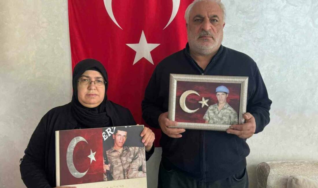 Gara bölgesinde PKK tarafından şehit edilen er Müslüm Altıntaş'ın ailesi,