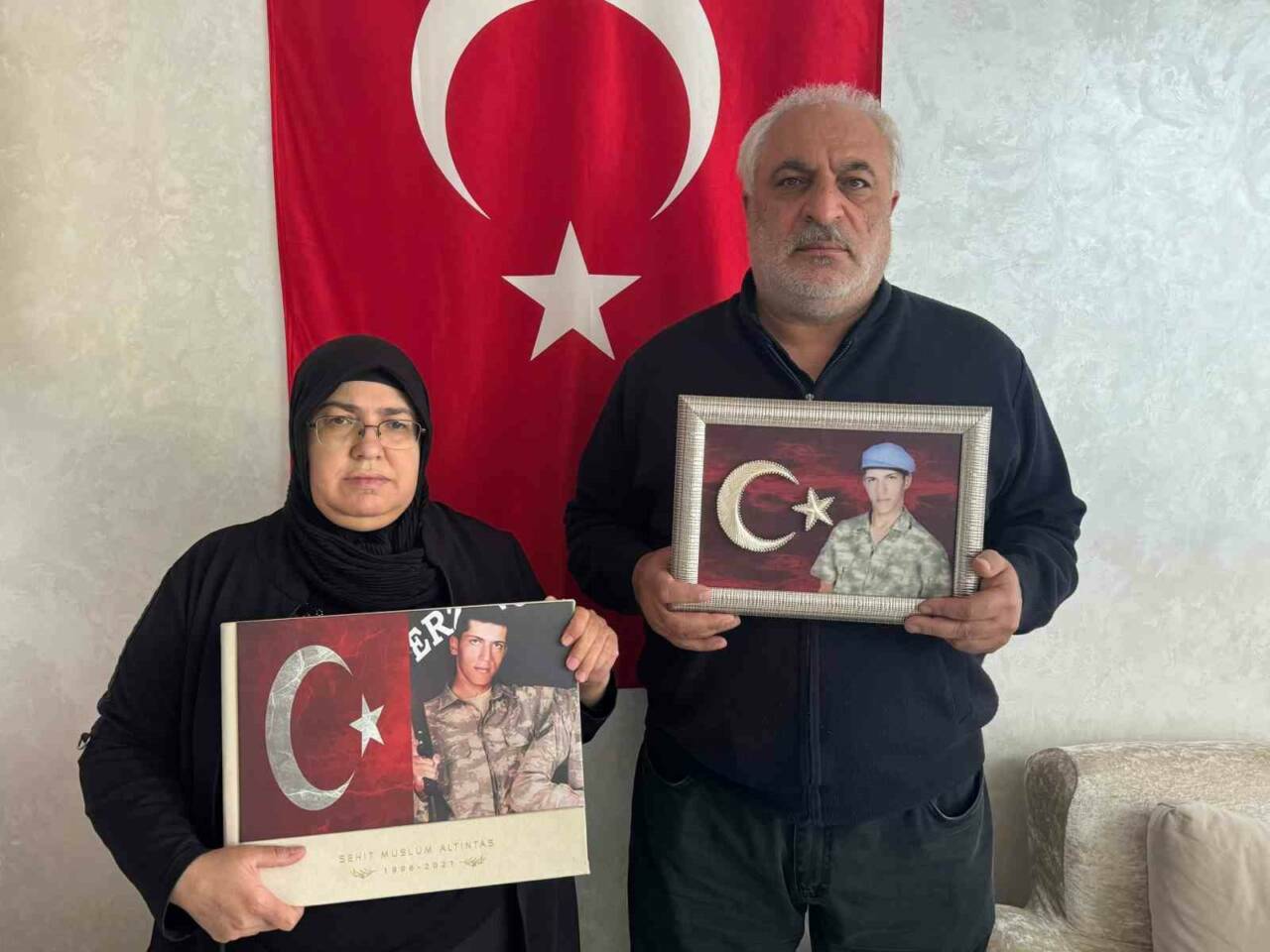 Gara bölgesinde PKK tarafından şehit edilen er Müslüm Altıntaş'ın ailesi,