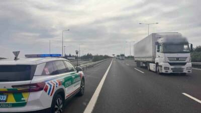 Gaziantep’te jandarma ekiplerince otoyolda yapılan trafik denetimlerinde hız ihlali yapan