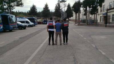 Gaziantep’te jandarma ekipleri tarafından göçmen kaçakçılığı ile mücadele kapsamında yapılan