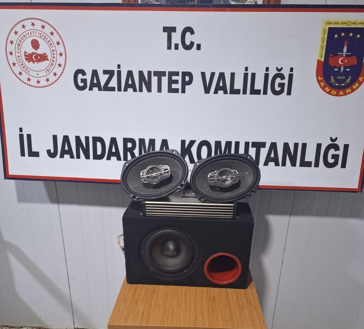 Gaziantep'te jandarma ekipleri tarafından yapılan operasyonlarda 21 ayrı hırsızlık olayıyla
