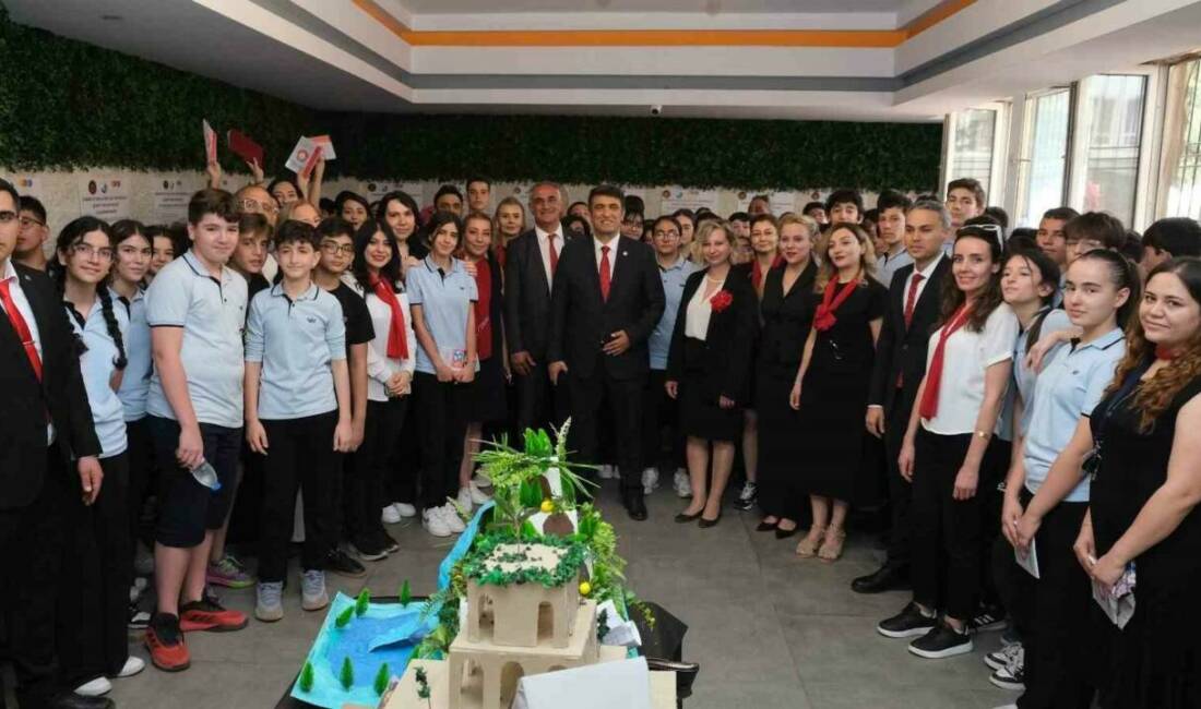 Gaziantep Kolej Vakfı Özel Ortaokulu öğrencileri tarafından gerçekleştirilen yüzlerce projenin