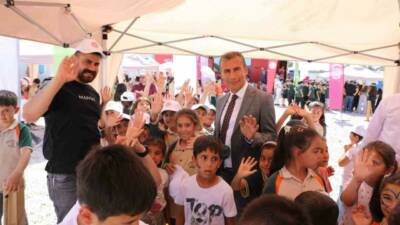Geleneksel Spor Dalları Federasyonu tarafından "Geçmişin ihtişamını geleceğe taşıyoruz" sloganıyla