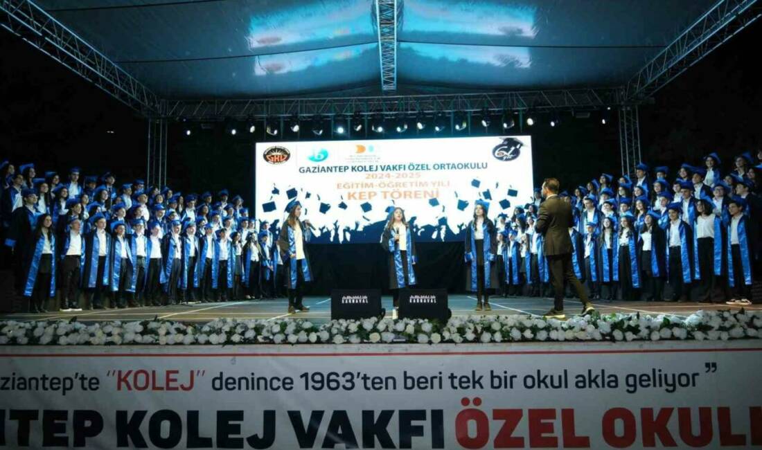 Gaziantep Kolej Vakfı Özel Ortaokulu'ndan 2024-2025 eğitim öğretim yılı mezuniyet