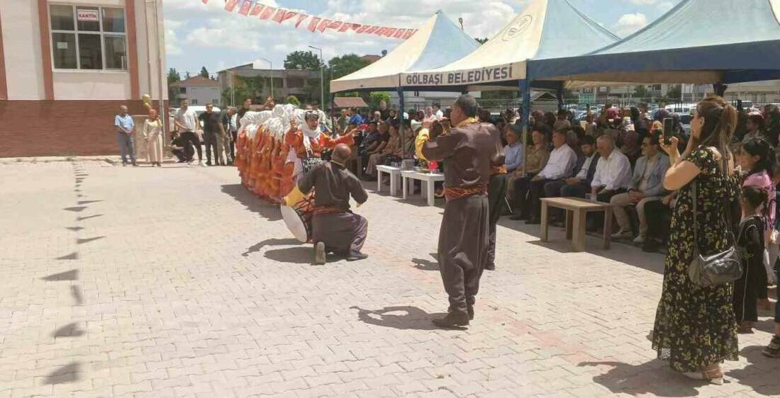 Adıyaman’ın Gölbaşı ilçesinde, Hayat Boyu Öğrenme Haftası Halk Eğitim Merkezi