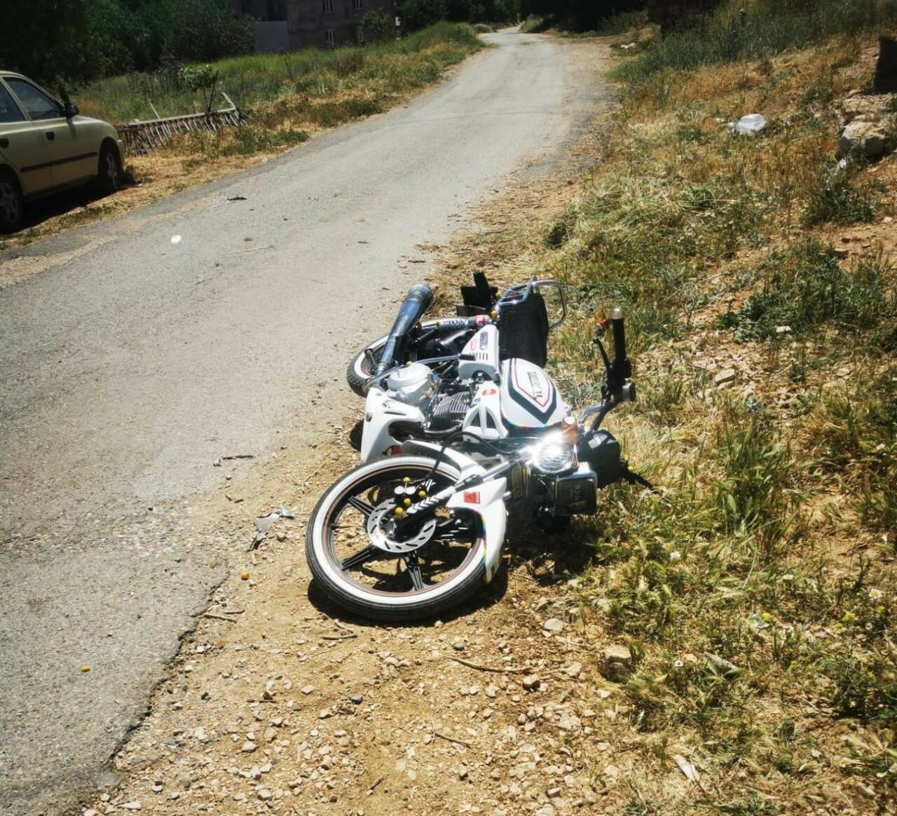 Adıyaman’ın Gölbaşı ilçesinde motosikletin devrilmesi sonucu 1 kişi yaralandı.