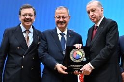 TOBB tarafından düzenlenen 2025 Yılı Hizmet Şeref Belgesi ve Plaket