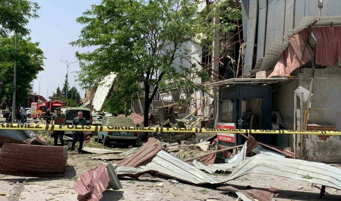 Gaziantep'te bulunan Behram Halı fabrikasında buhar kazanında meydana gelen patlamada