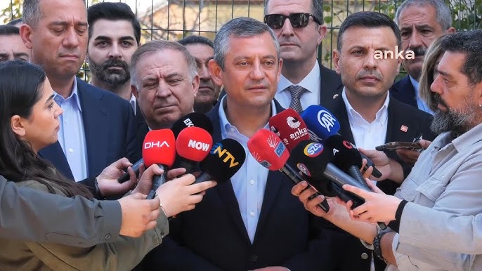 Son dakika... Bugün AKM'deki tören sonrasında saldırıya uğrayan Özgür Özel,