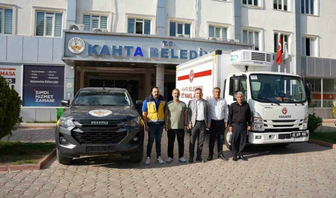 Kahta Belediyesi hizmet kalitesini artırmak için filosuna 2 yeni araç ekledi Adıyaman Kahta Belediyesi, hizmet kalitesini artırmak amacıyla araç filosuna 2