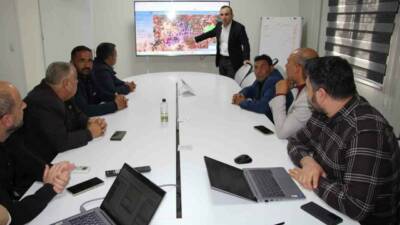 Dicle Elektrik, kırsal alanlarda ikamet eden vatandaşlara hizmetlerini ve yatırımlarını