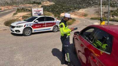 Adıyaman'ın Besni ilçesinde Sugözü Orman Parkı ve Millet Bahçesi'nde yapılan