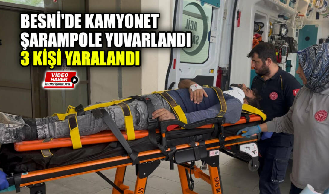 Besni'ye bağlı Sarıçiçek köyünde meydana gelen trafik kazasında, şarampole devrilen