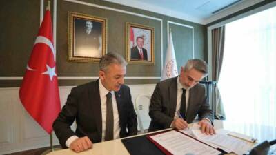 Mardin Valisi ve Büyükşehir Belediye Başkan Vekili Tuncay Akkoyun, Mardin