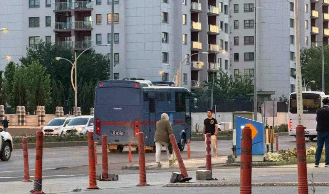 Diyarbakır’da 8 yaşındaki Narin Güran cinayetine ilişkin 15 sanığın yargılandığı