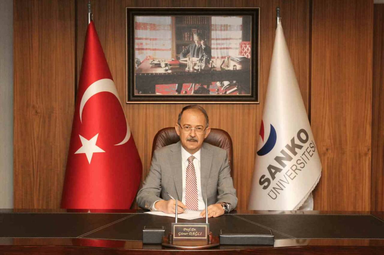 SANKO Üniversitesi Rektörü Prof. Dr. Güner Dağlı, 19 Mayıs Atatürk'ü