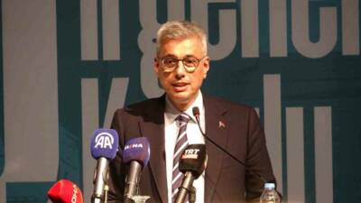 Sağlık Bakanı Kemal Memişoğlu, Türkiye Gençlik Vakfı'nın gençlerin birlik olması