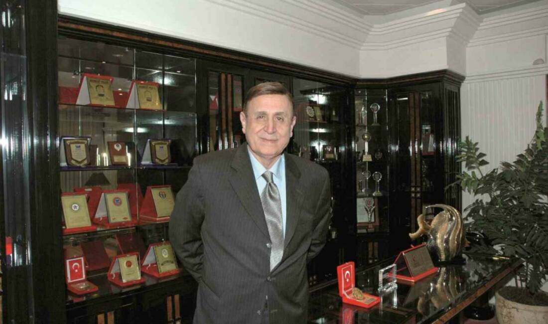 Sanayici M. Naci Topçuoğlu anılacak Gaziantep'in önde gelen sanayicilerinden merhum M. Naci Topçuoğlu, vefatının 17.