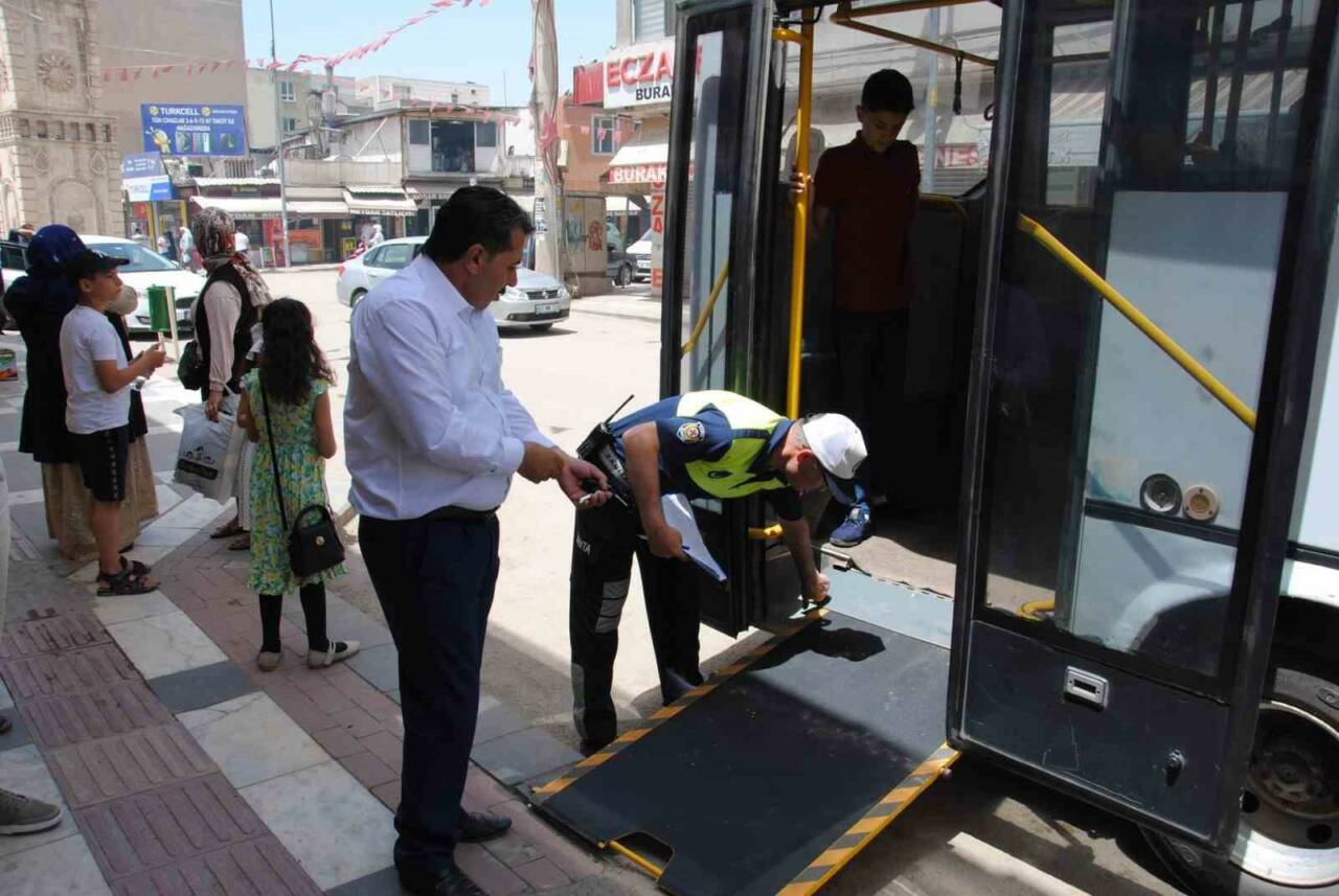 Şanlıurfa Büyükşehir Belediyesi Trafik Zabıta ekipleri, Birecik, Ceylanpınar, Siverek ve