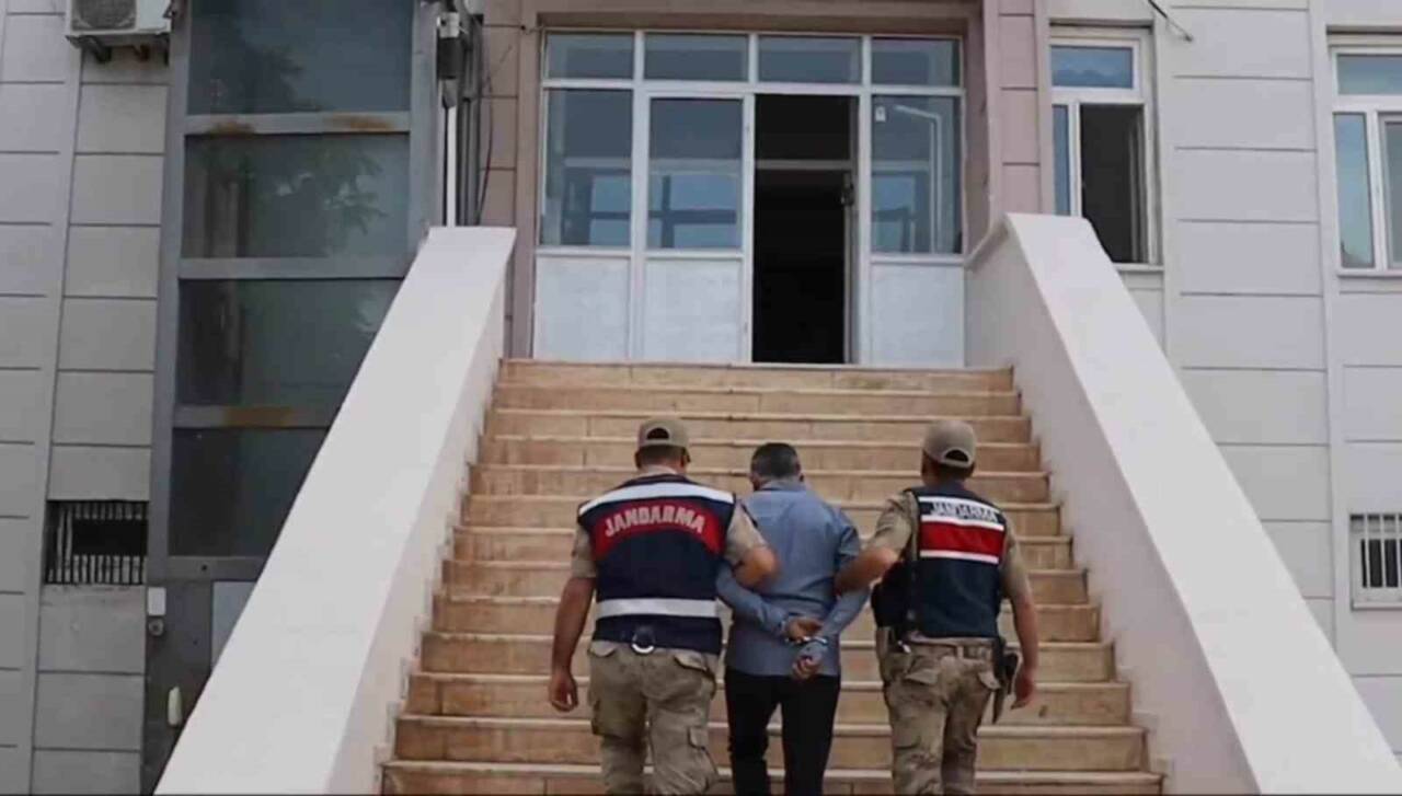 Şanlıurfa ve Aydın'da düzenlenen tefecilik operasyonunda 3 şüpheliden 2'si tutuklandı.