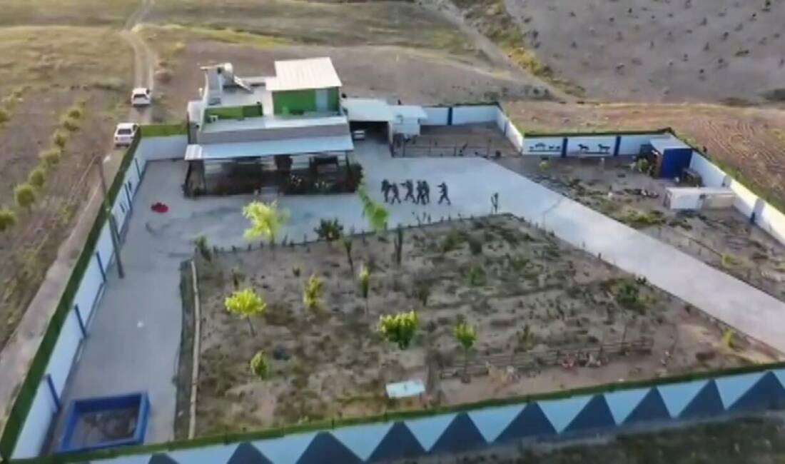 Şanlıurfa'da düzenlenen tefecilik operasyonunda 8 şüpheli tutuklandı. Birecik Cumhuriyet Başsavcılığı