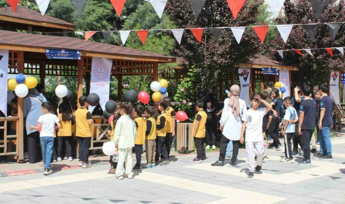 TÜBİTAK tarafından desteklenen "Geleceğin Yıldızları Siirt Bilim Şenliği," öğrencilere bilim,