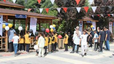 TÜBİTAK tarafından desteklenen "Geleceğin Yıldızları Siirt Bilim Şenliği," öğrencilere bilim,