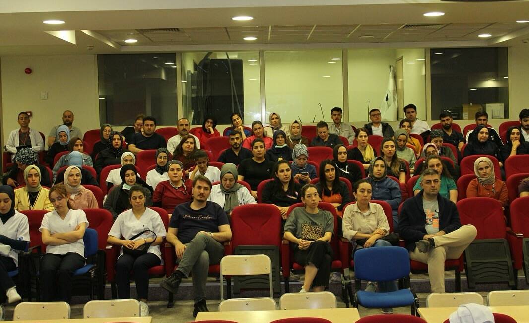 Siirt Eğitim ve Araştırma Hastanesi'nde Kırım Kongo Kanamalı Ateşi (KKKA)