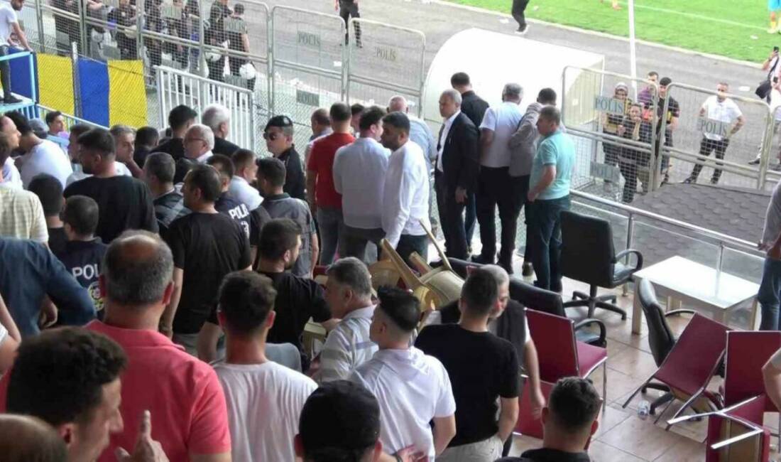 Siirt Atatürk Stadyumu'nda oynanan Gelecek Siirt 56 Spor ile Kurtalanspor