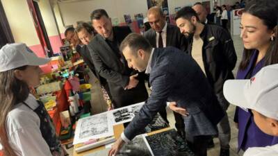 Şırnak'ın Uludere ilçesinde düzenlenen bilim şenliğinde öğrenciler, 12 özgün proje