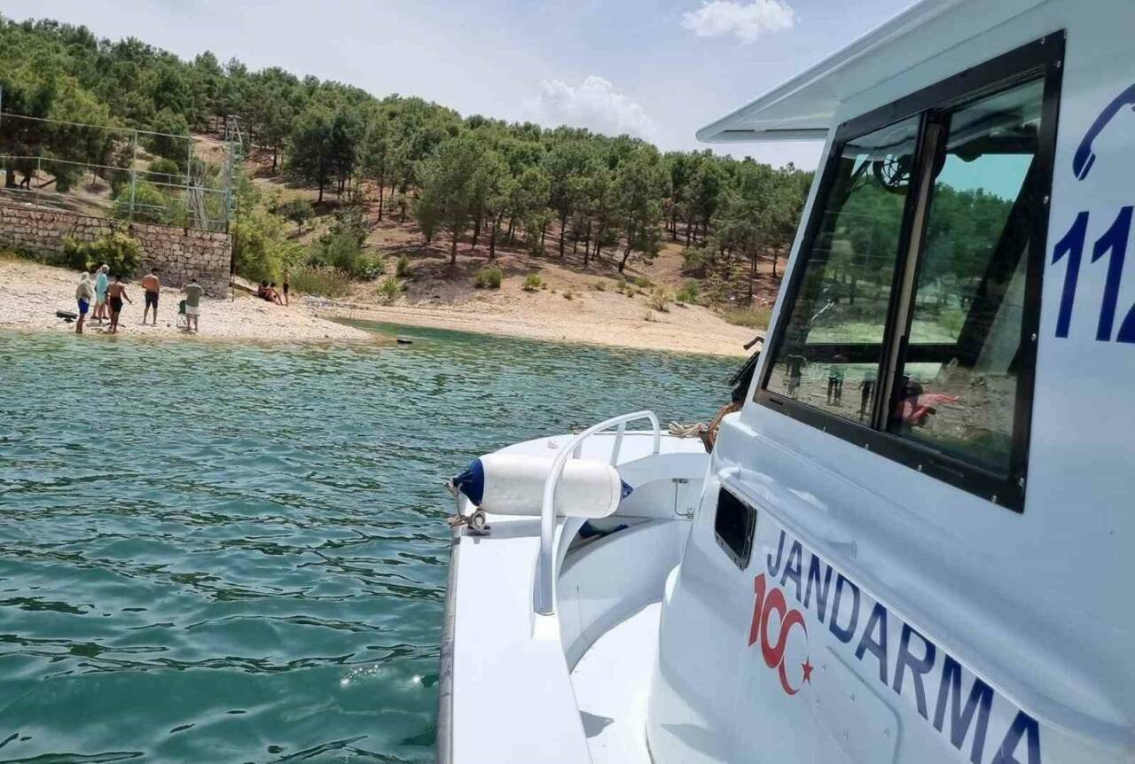Şanlıurfa'da su kaynaklı boğulma olaylarını önlemek amacıyla jandarma ve emniyet