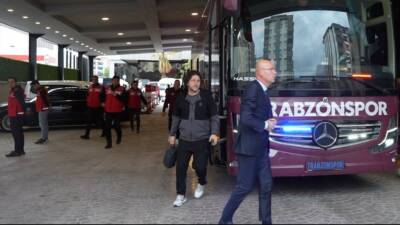 Trabzonspor, Ziraat Türkiye Kupası finaline hazırlanmak üzere Gaziantep'e geldi. 63.