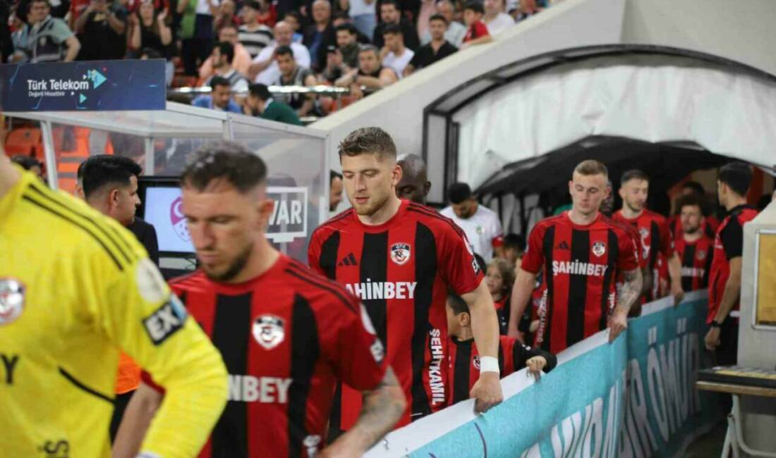 Gaziantep FK ve Alanyaspor arasındaki Süper Lig maçında ilk 15