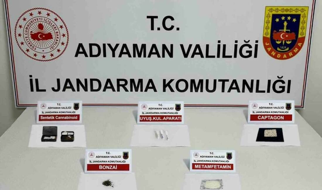 Adıyaman İl Jandarma Komutanlığı ekiplerince yapılan uyuşturucu denetiminde 15 şahsa