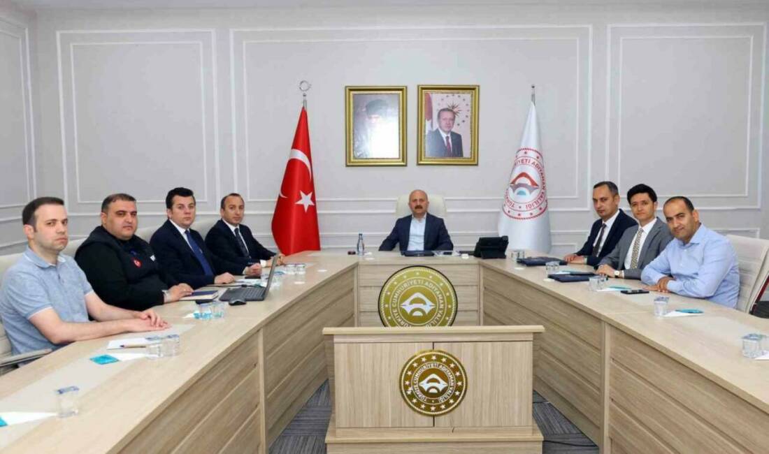 Adıyaman’da, vali yardımcıları haftalık değerlendirme toplantısı gerçekleştirildi.
