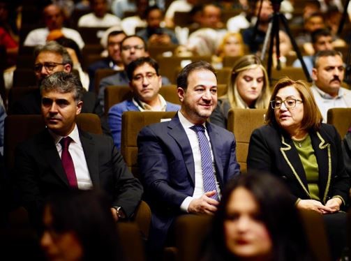 “VI. Ahlâk Şurası” Hasan Kalyoncu Üniversitesi ev sahipliğinde gerçekleştirildi Hasan Kalyoncu Üniversitesi'nde VI. Ahlâk Şûrası düzenlendi. Şûraya önemli isimler