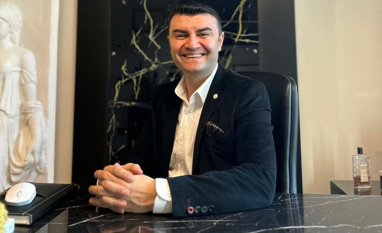 Besni Eğitim Vakfı, ilçede yaşanan göz sağlığı hizmeti eksikliğine çözüm