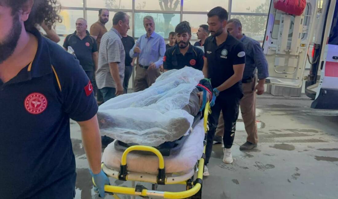 Adıyaman’da, direksiyon hakimiyetini kaybettiği hafif ticari aracın uçuruma yuvarlanması sonucu
