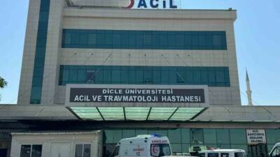 Diyarbakır’ın Bismil ilçesinde akrabalar arasında çıkan silahlı kavgada baba hayatını