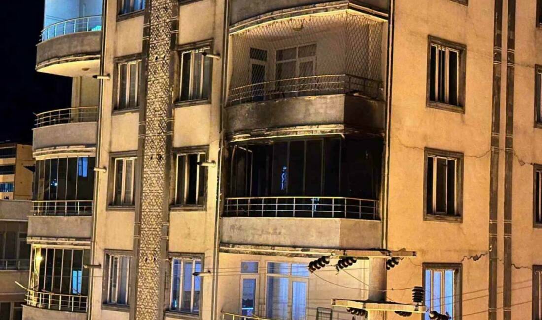 Adıyaman'ın Besni ilçesinde 5 katlı bir apartmanda çıkan yangın sonucunda