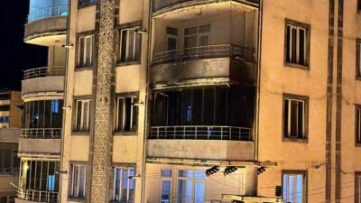 Adıyaman'ın Besni ilçesinde 5 katlı bir apartmanda çıkan yangın sonucunda