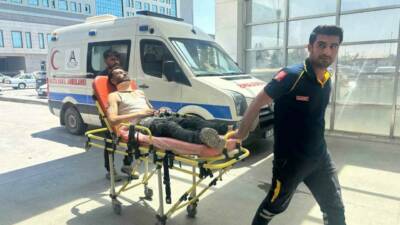 Adıyaman’da, çalıştığı inşaatta asansör boşluğuna düşen işçi yaralandı.